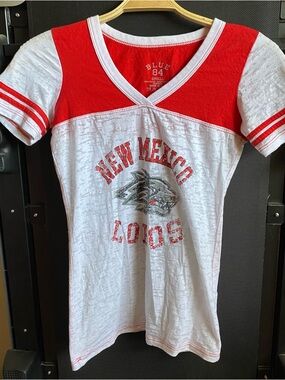 NEW MEXICO Lobos UNIVERSITY WOMEN'S T- SHIRT Size Small White Red